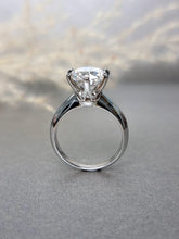 Load image into Gallery viewer, 3.00ct Round Brilliant Cut Classic Moissanite Diamond Ring