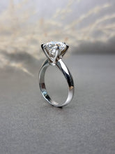 Load image into Gallery viewer, 3.00ct Round Brilliant Cut Classic Moissanite Diamond Ring