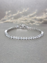 Load image into Gallery viewer, 0.10ct each Round Brilliant Moissanite Diamond Classic Tennis Bracelet