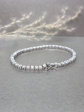 Load image into Gallery viewer, 0.10ct each Round Brilliant Moissanite Diamond Classic Tennis Bracelet