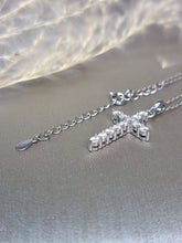 Load image into Gallery viewer, 0.72ct Round Brilliant Cut Moissanite Diamond Cross Necklace