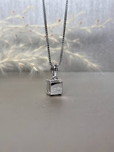 Load image into Gallery viewer, 2.00ct Cushion Cut 4 Prongs Classic Moissanite Diamond Necklace