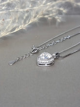 Load image into Gallery viewer, 2.00ct Heart Shape Halo Moissanite Diamond Necklace