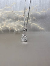 Load image into Gallery viewer, 2.00ct Cushion Cut 4 Prongs Classic Moissanite Diamond Necklace