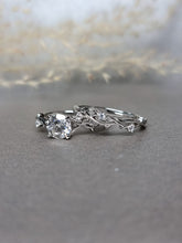 Load image into Gallery viewer, 1.00ct Double-Up(2 in 1) Round Brilliant Cut Moissanite Diamond Ring