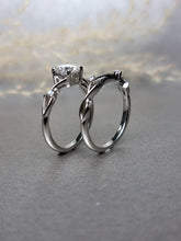 Load image into Gallery viewer, 1.00ct Double-Up(2 in 1) Round Brilliant Cut Moissanite Diamond Ring