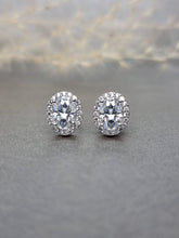 Load image into Gallery viewer, 1.00ct/Ea Oval Shape Cutting Halo Moissanite Diamond Earring