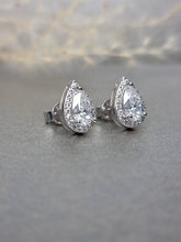 Load image into Gallery viewer, 1.00/Ea Pear Shape Cutting Halo Moissanite Diamond Earring