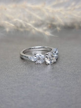Load image into Gallery viewer, 1.00ct Round Brilliant Cut Moissanite Diamond With Side Marquise Cut Stone Ring