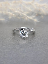 Load image into Gallery viewer, 1.00ct Round Brilliant Cut Moissanite Diamond Ring