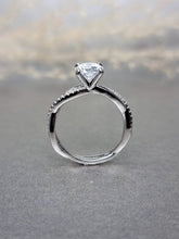 Load image into Gallery viewer, 1.00ct Round Brilliant Cut Moissanite Diamond With Twisted Band Ring