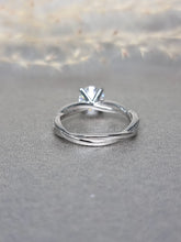 Load image into Gallery viewer, 1.00ct Round Brilliant Cut Moissanite Diamond With Twisted Band Ring