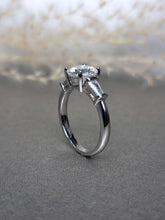 Load image into Gallery viewer, 2.00ct Round Brilliant Cut Moissanite Diamond Classic Ring