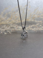 Load image into Gallery viewer, 2.00ct Round Brilliant Cut 4 Prongs Classic Moissanite Diamond Necklace