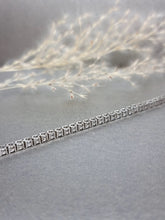 Load image into Gallery viewer, 0.10ct each Round Brilliant Moissanite Diamond Classic Tennis Bracelet