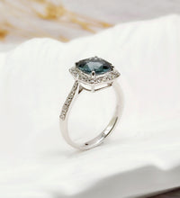 Load image into Gallery viewer, Natural Teal Spinel