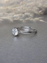 Load image into Gallery viewer, 1.00ct Round Brilliant Cut Moissanite Diamond Classic Ring