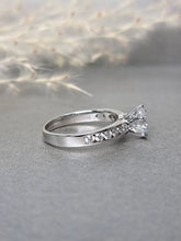 Load image into Gallery viewer, 1.00ct Round Brilliant Cut Moissanite Diamond Classic Channel Setting Ring