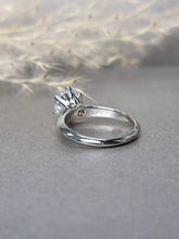 Load image into Gallery viewer, 2.00ct Round Brilliant Cut Moissanite Diamond Classic Knife Edge Ring