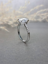 Load image into Gallery viewer, 2.00ct Oval Cut Moissanite Diamond Classic Side Stone Ring