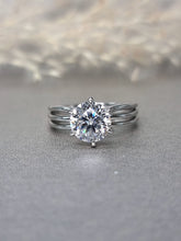 Load image into Gallery viewer, 2.00ct Round Brilliant Cut Moissanite Diamond Ring