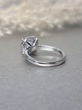 Load image into Gallery viewer, 1.00ct Asscher Cut Moissanite Diamond Halo Mix Cut Ring