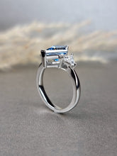 Load image into Gallery viewer, 2.00ct Vivid Blue Kite Cut Moissanite Diamond With Trillion Shape Side Stone Ring