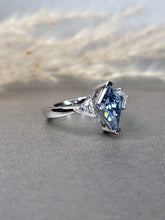 Load image into Gallery viewer, 2.00ct Vivid Blue Kite Cut Moissanite Diamond With Trillion Shape Side Stone Ring