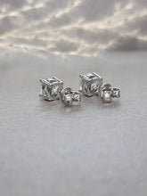 Load image into Gallery viewer, 1.00ct/Ea Moissanite Diamond Classic 4 Prongs Earrings