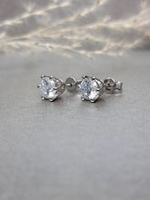 Load image into Gallery viewer, 1.00ct/Ea Moissanite Diamond Classic 6 Prongs Earrings