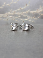Load image into Gallery viewer, 2.00ct/Ea Round Brilliant Cut Moissanite Diamond Classic 4 prongs Earring