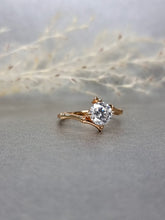 Load image into Gallery viewer, 1.00ct Round Brilliant Cut Moissanite Diamond Interception Bamboo Ring