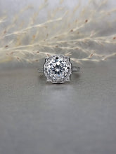 Load image into Gallery viewer, 2.00ct Round Brilliant Cut Moissanite Diamond Classic Ring