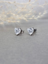 Load image into Gallery viewer, 1.00ct/Ea Heart Shape White Diamond Simulant Earring