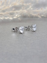 Load image into Gallery viewer, 1.00ct/Ea Heart Shape White Diamond Simulant Earring