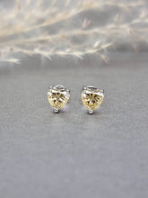 Load image into Gallery viewer, 1.00ct/Ea Heart Shape Vivid Yellow Diamond Simulant Earring