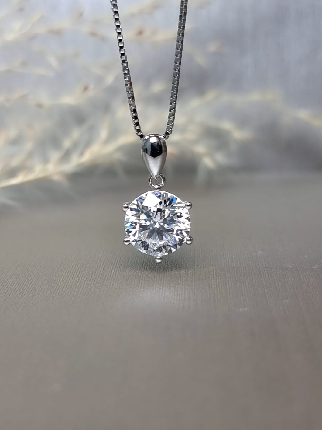 3.00ct Round Brilliant Cut 6 Prongs Classic Moissanite Diamond Necklace