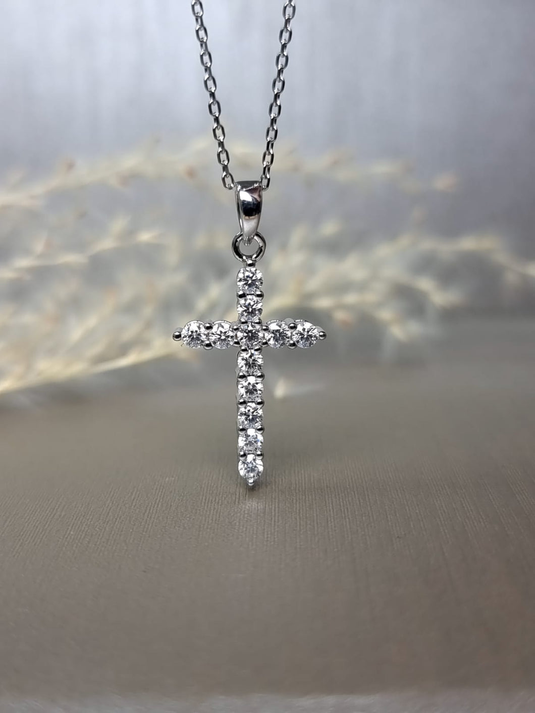 0.72ct Round Brilliant Cut Moissanite Diamond Cross Necklace