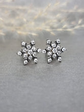 Load image into Gallery viewer, 0.70ct Snow Flake Moissanite Diamond Earring
