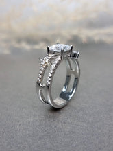 Load image into Gallery viewer, 1.00ct Princess Cut Moissanite Diamond With Double Band Ring
