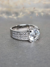Load image into Gallery viewer, 3.00ct Round Brilliant Cut Moissanite Diamond With Broad Band Ring
