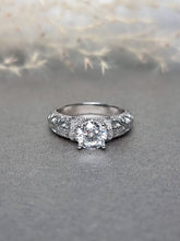 Load image into Gallery viewer, 1.00ct Round Brilliant Cut Moissanite Diamond Wth Design Band Ring
