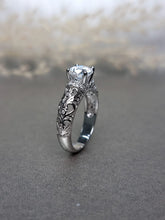 Load image into Gallery viewer, 1.00ct Round Brilliant Cut Moissanite Diamond Wth Design Band Ring
