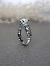 Load image into Gallery viewer, 1.00ct Round Brilliant Cut Moissanite Diamond Wth Design Band Ring
