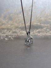 Load image into Gallery viewer, 2.00ct Round Brilliant Cut 4 Prongs Classic Moissanite Diamond Necklace

