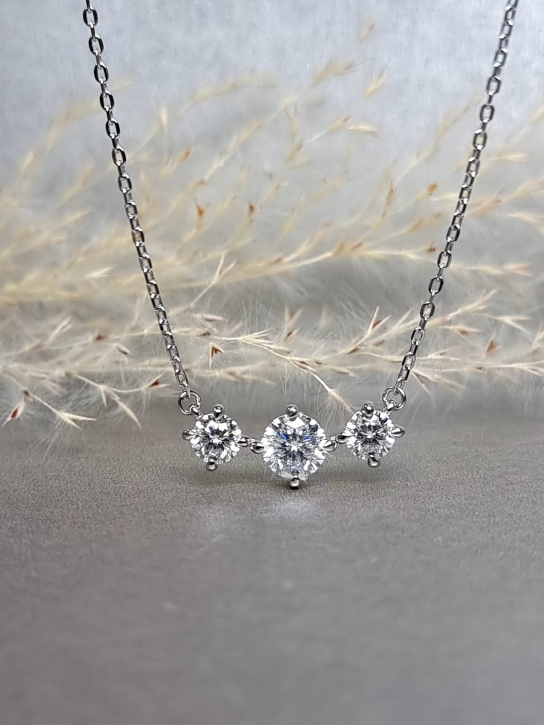 1.00ct ,0.50ct x 2pcs Round Brilliant Cut Trilogy Moissanite Diamond Necklace