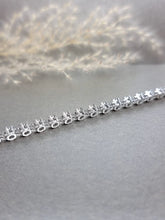 Load image into Gallery viewer, 0.30ct x 25pcs Round Brilliant Cut Moissanite Diamond Tennis Bracelet
