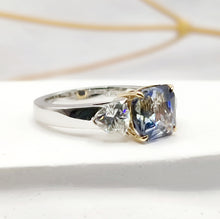 Load image into Gallery viewer, Unheated Tri-color Blue Sapphire
