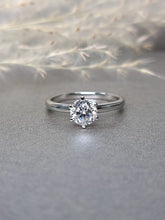 Load image into Gallery viewer, 1.00ct Round Brilliant Cut Moissanite Diamond Classic Ring
