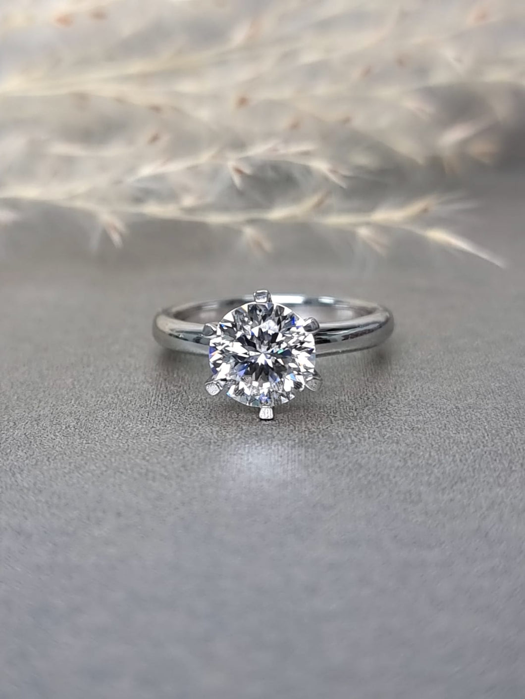 2.00ct Round Brilliant Cut Moissanite Diamond Classic Ring